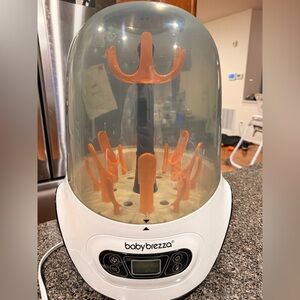 Baby Brezza Bottle Sterilizer and Dryer